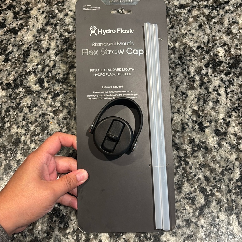 Hydro Flask Black Flex Straw Cap